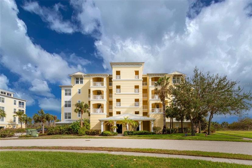 Picture of 10521 Amberjack Way Unit 102, Englewood FL 34224