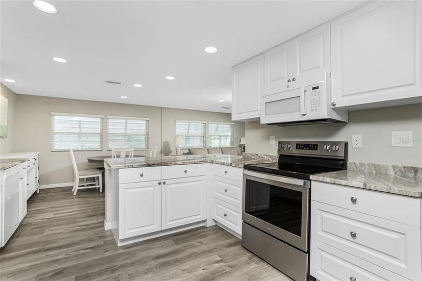 Picture of 30 S Buena Vista Avenue, Englewood FL 34223