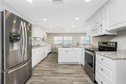 Picture of 30 S Buena Vista Avenue, Englewood, FL 34223