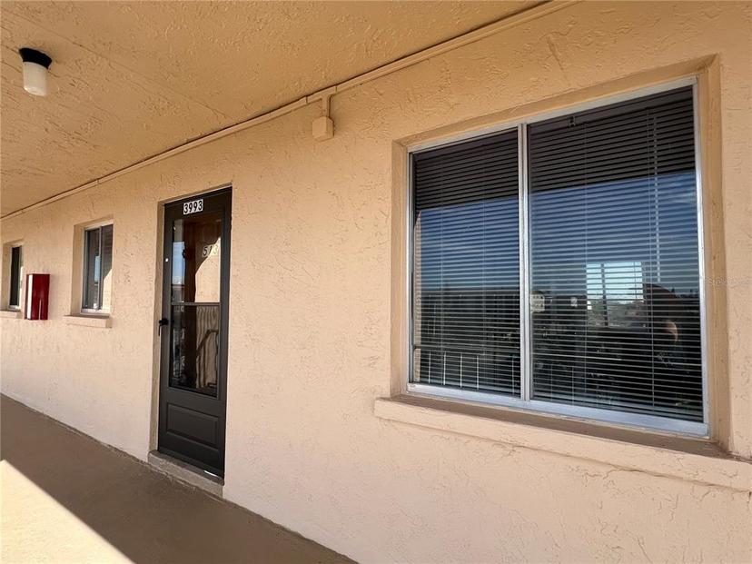 Picture of 3993 Lake Bayshore Drive Unit F513, Bradenton FL 34205