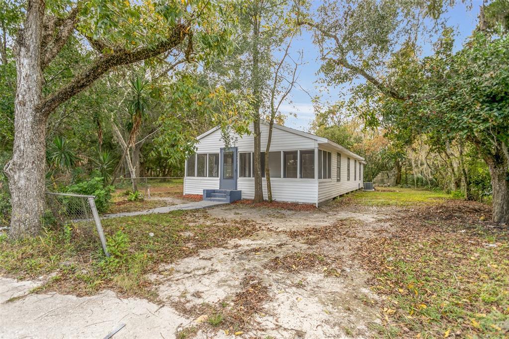 Picture of 21433 SE Hawthorne Road, Hawthorne, FL 32640