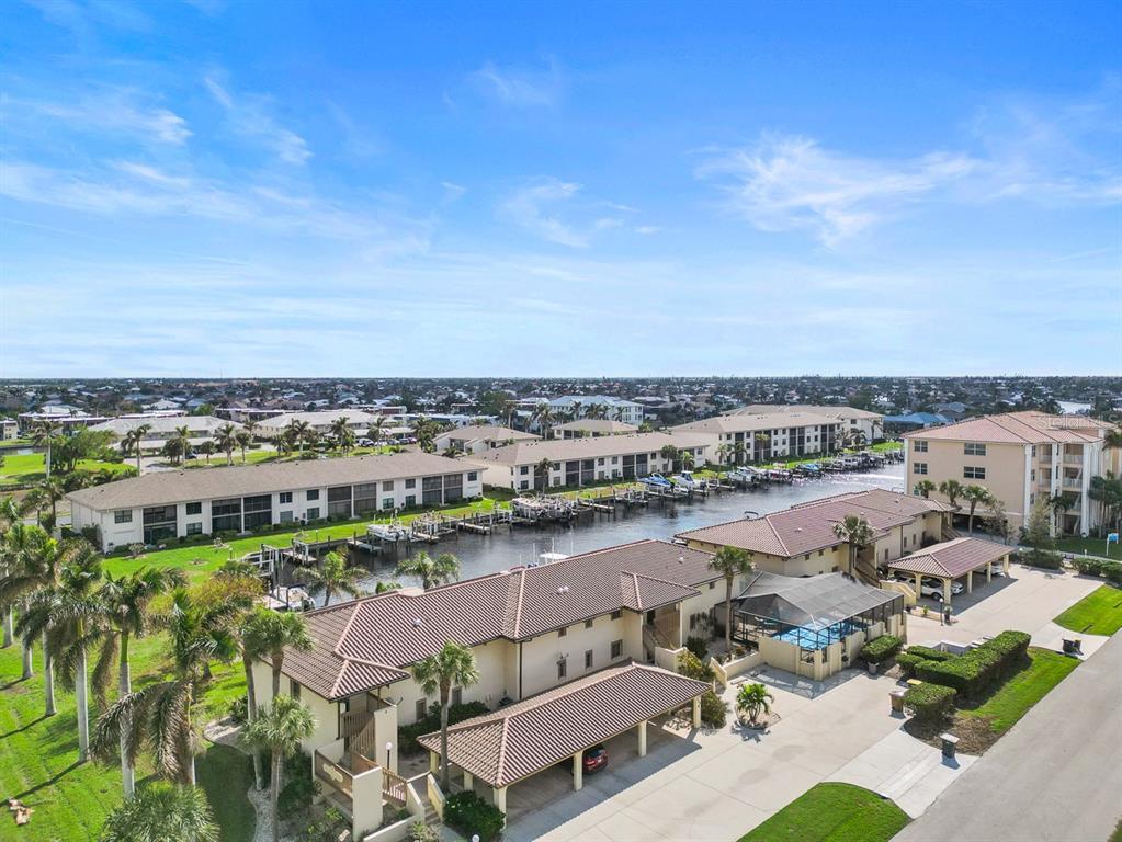 Picture of 208 Lewis Circle Unit 4A, Punta Gorda, FL 33950