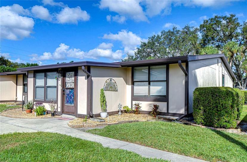 Picture of 37724 Alissa Drive, Zephyrhills FL 33542