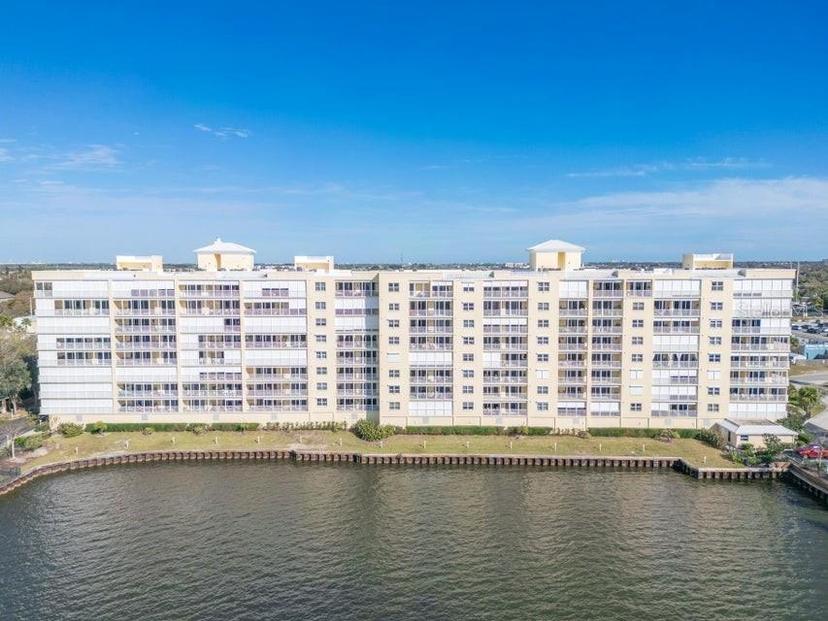 Picture of 134 Starboard Lane Unit 705, Merritt Island FL 32953