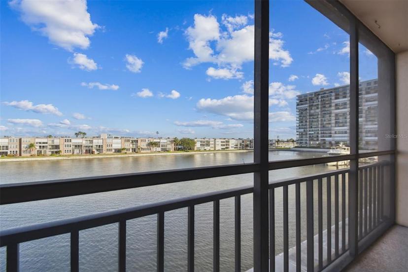 Picture of 7625 Sun Island Drive S Unit 305, South Pasadena FL 33707
