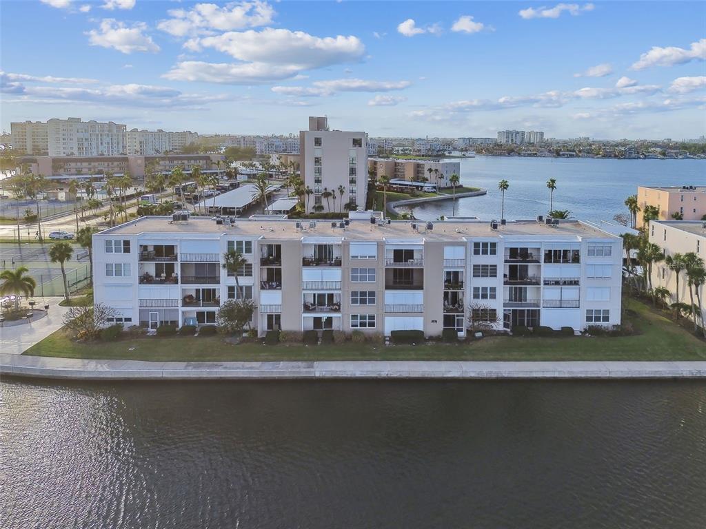 Picture of 7625 Sun Island Drive S Unit 305, South Pasadena, FL 33707