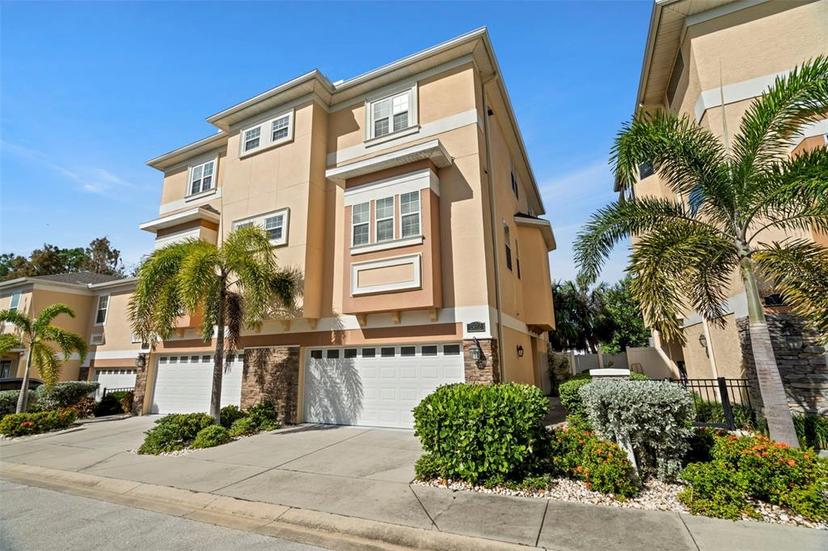 Picture of 562 Rivercrest Lane, Tarpon Springs FL 34689