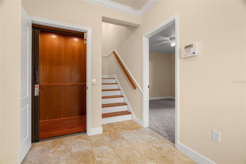 Picture of 562 Rivercrest Lane, Tarpon Springs FL 34689