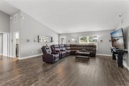 Picture of 3927 Oak Pointe Drive, Lady Lake, FL 32159