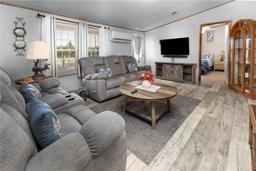 Picture of 16810 NW 70 Avenue, Trenton, FL 32693