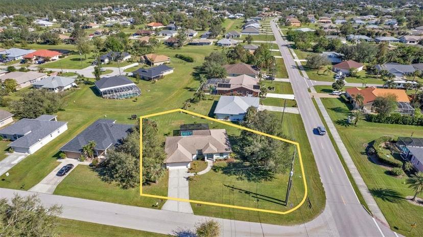Picture of 182 Santarem Circle, Punta Gorda FL 33983