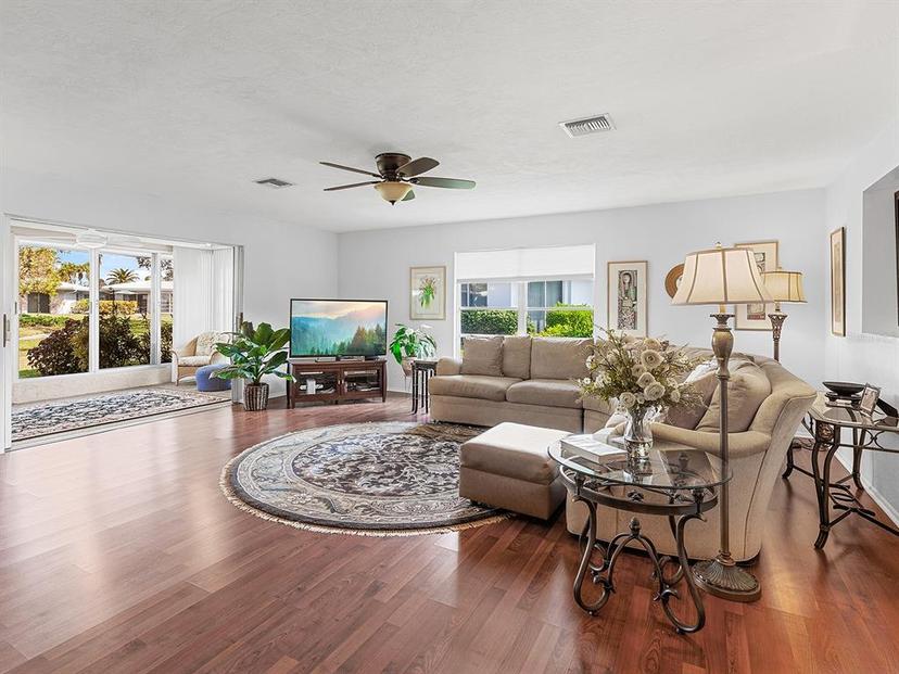 Picture of 3761 Somerville Drive Unit 1518, Sarasota FL 34232