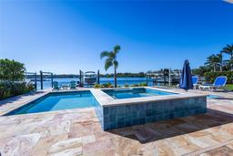 Picture of 1348 Monterey Boulevard Ne, St Petersburg, FL 33704