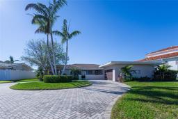 Picture of 1348 Monterey Boulevard Ne, St Petersburg, FL 33704