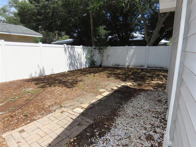 Picture of 4201 Dr Martin Luther King Jr Street N, St Petersburg FL 33703