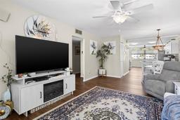 Picture of 4715 Bay Street Ne Unit 223, St Petersburg, FL 33703