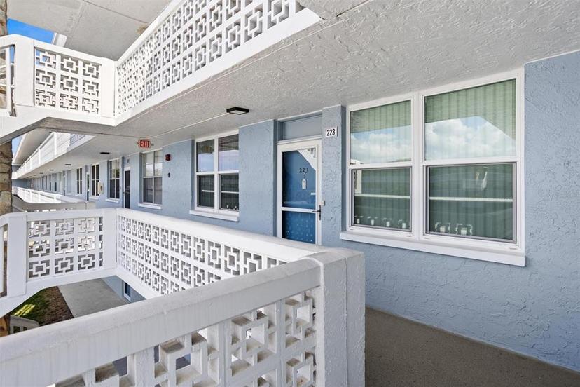 Picture of 4715 Bay Street Ne Unit 223, St Petersburg FL 33703