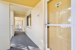 Picture of 433 Cerromar Lane Unit 441, Venice, FL 34293