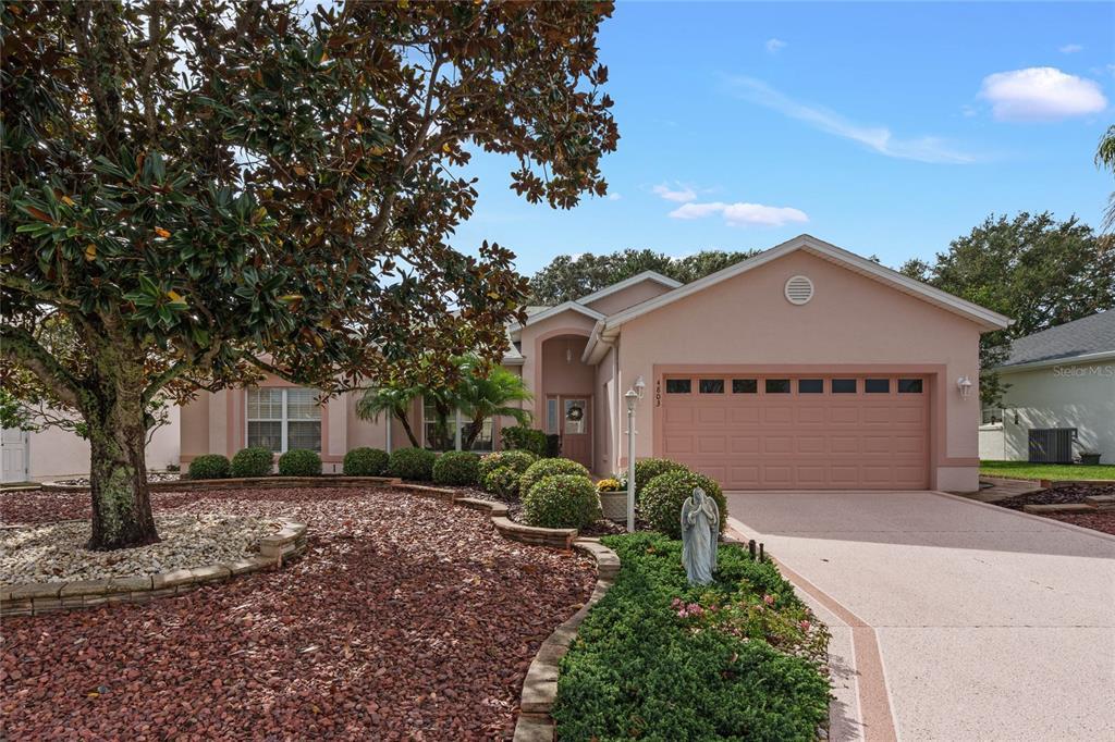 Picture of 4803 Sawgrass Lake Circle, Leesburg, FL 34748