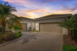 Picture of 7725 Sandhill Lake Drive, Sarasota, FL 34241