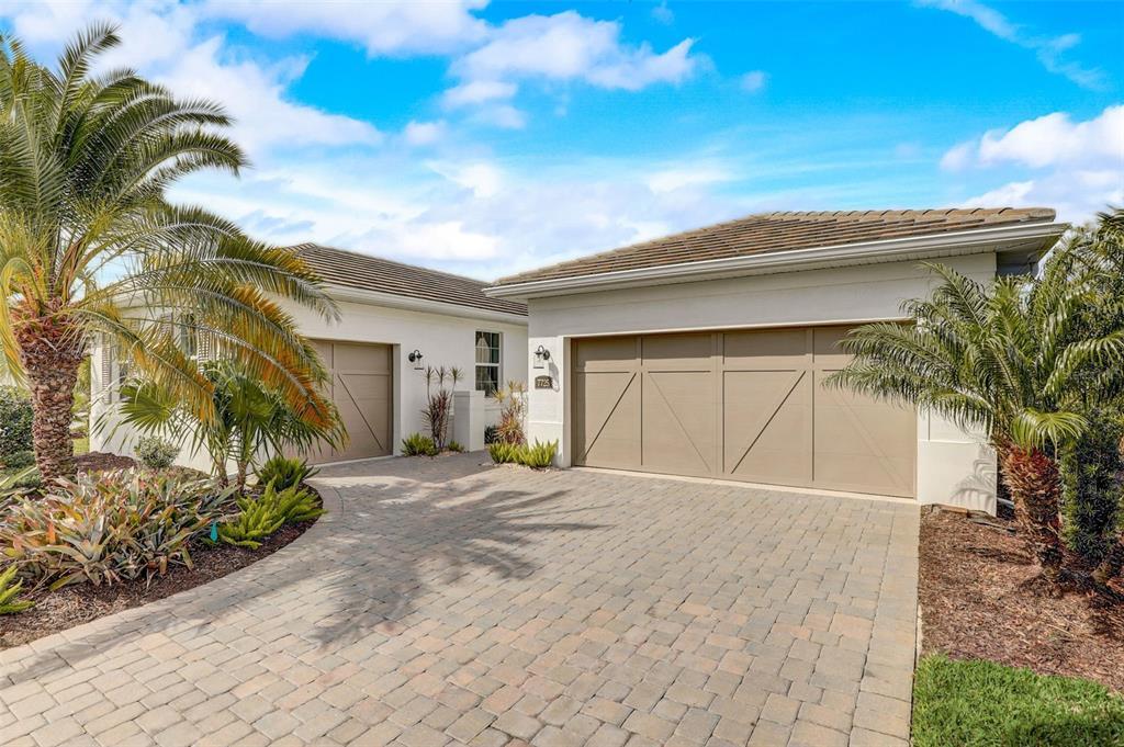 Picture of 7725 Sandhill Lake Drive, Sarasota, FL 34241