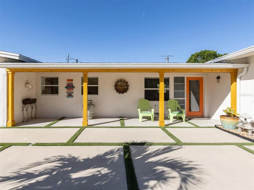 Picture of 510 Harbor Drive S, Venice FL 34285