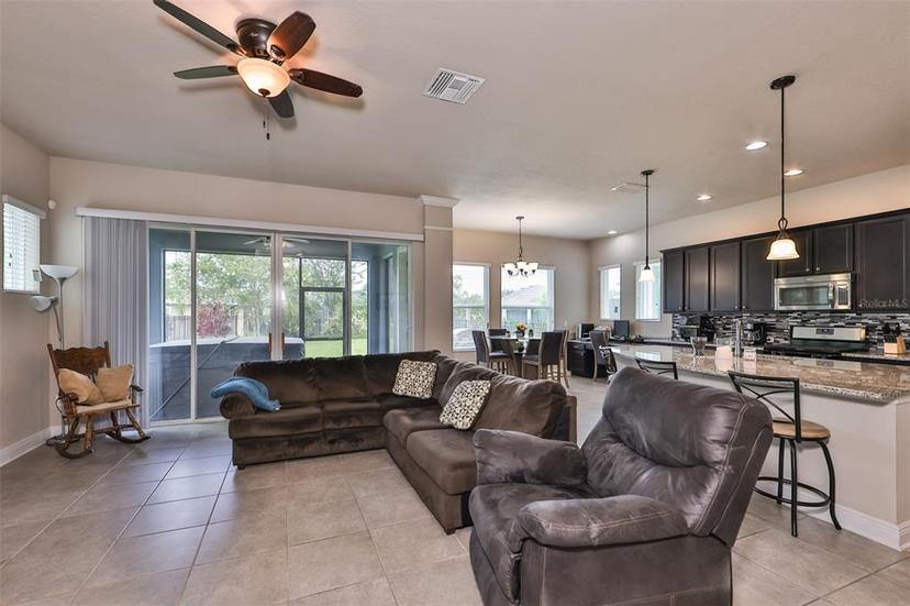 Picture of 6912 Makers Way, Apollo Beach FL 33572