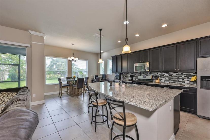 Picture of 6912 Makers Way, Apollo Beach FL 33572