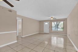 Picture of 725 Northlake Boulevard Unit 45, Altamonte Springs, FL 32701