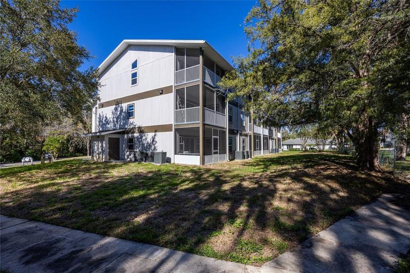 Picture of 6519 W Newberry Road Unit 412, Gainesville FL 32605