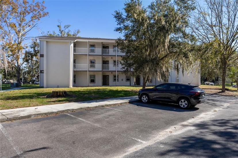 Picture of 6519 W Newberry Road Unit 412, Gainesville FL 32605