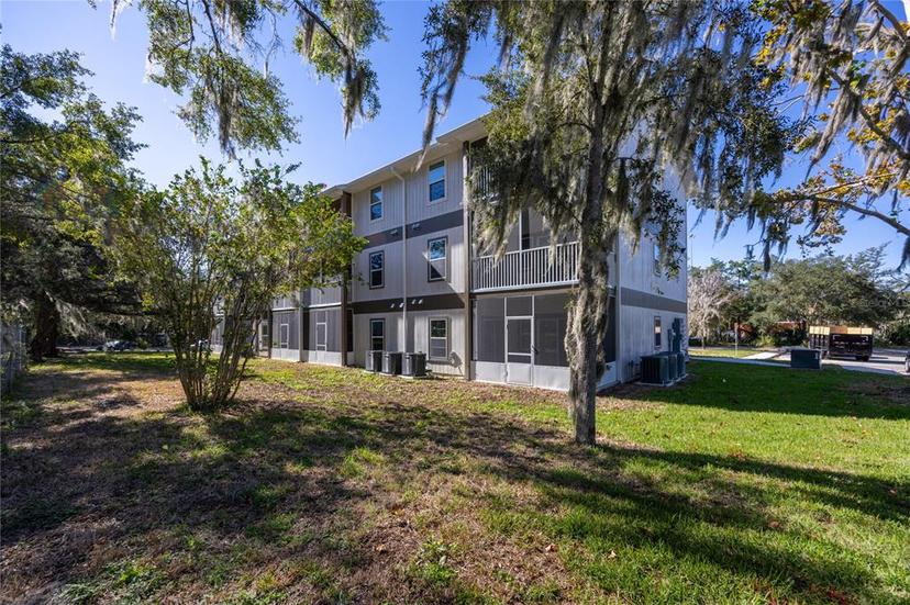 Picture of 6519 W Newberry Road Unit 412, Gainesville FL 32605
