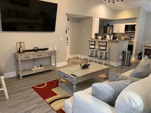 Picture of 5140 Conroy Road Unit 38, Orlando FL 32811