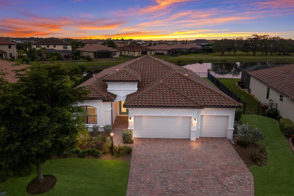 Picture of 13627 American Prairie Place, Lakewood Ranch, FL 34211