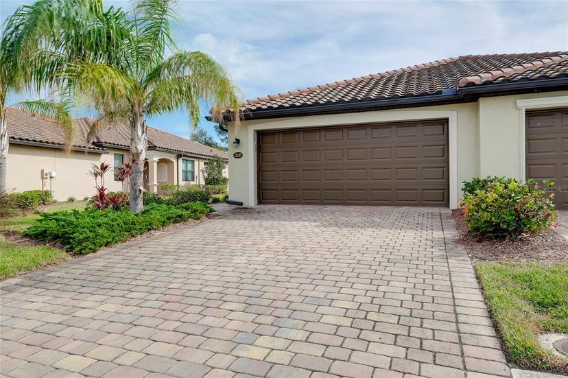 Picture of 12187 Amica Loop, Venice FL 34293