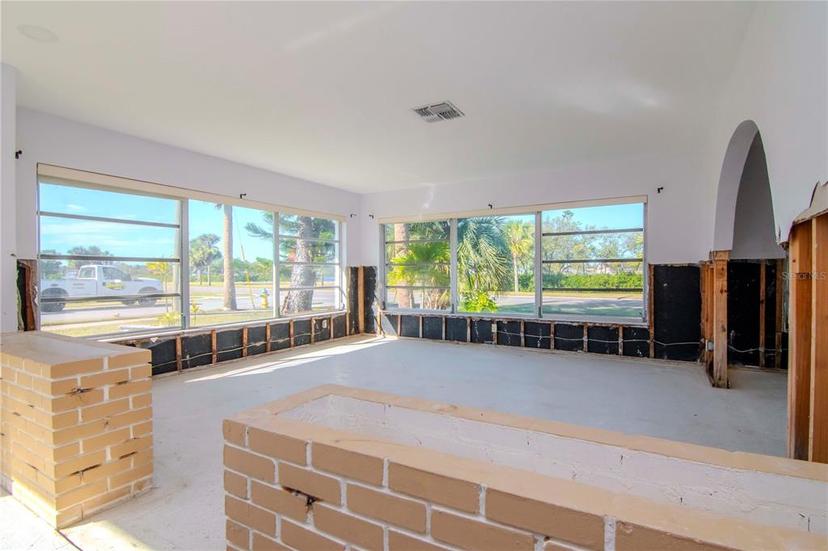 Picture of 603 Virginia Avenue, Tarpon Springs FL 34689