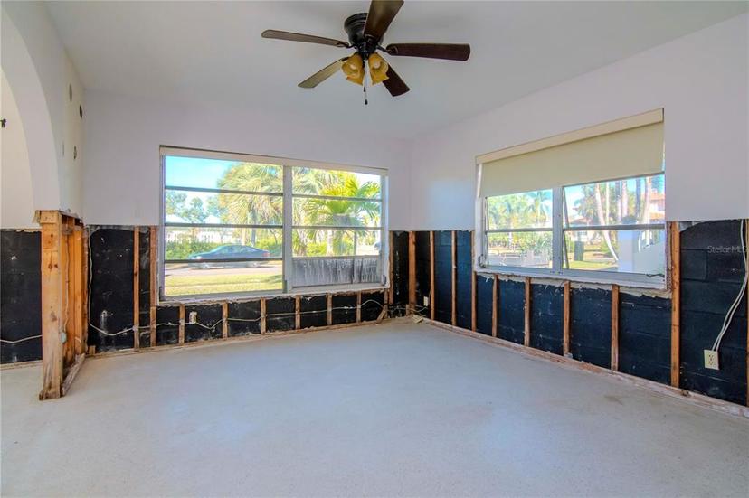 Picture of 603 Virginia Avenue, Tarpon Springs FL 34689