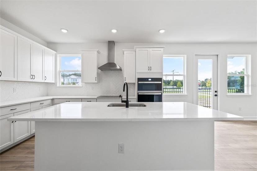 Picture of 2021 Amelia Bay Place, Valrico FL 33596