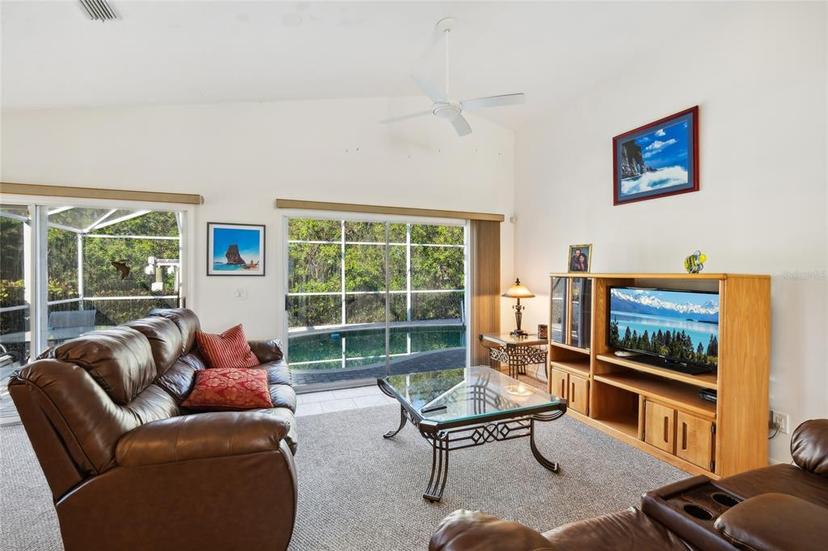 Picture of 212 14Th Place, Vero Beach FL 32960