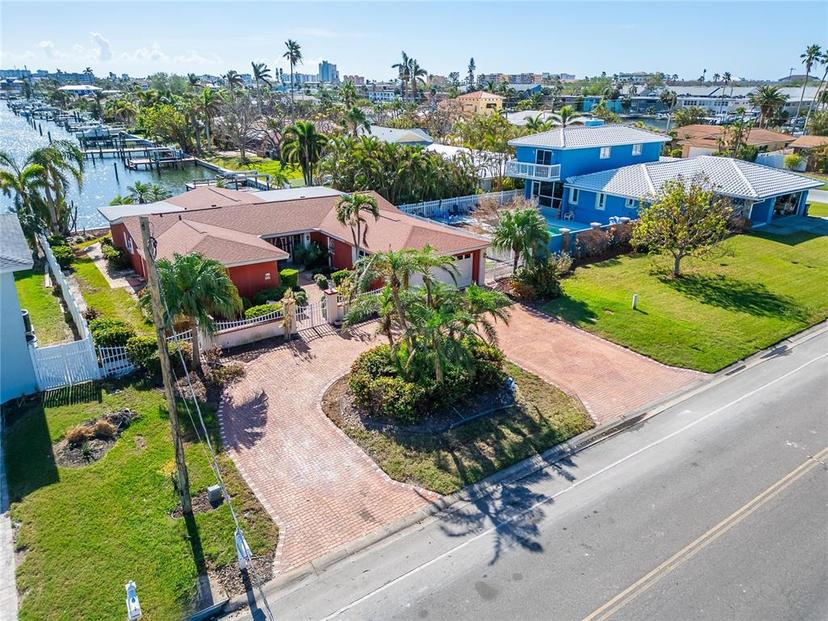 Picture of 425 Capri Boulevard, Treasure Island FL 33706