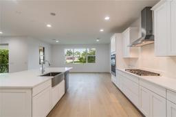 Picture of 804 W Peninsular Street, Tampa, FL 33603