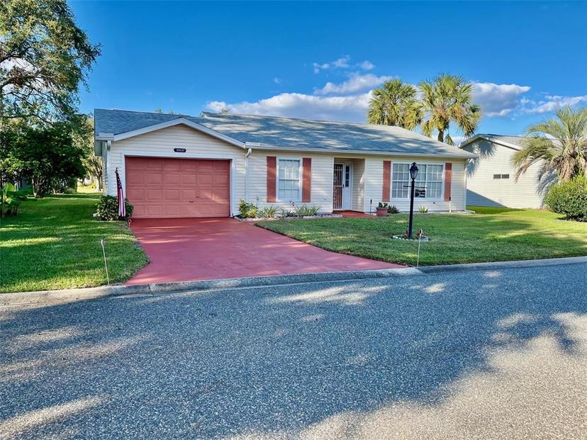 Picture of 5006 El Destino Drive, Leesburg FL 34748