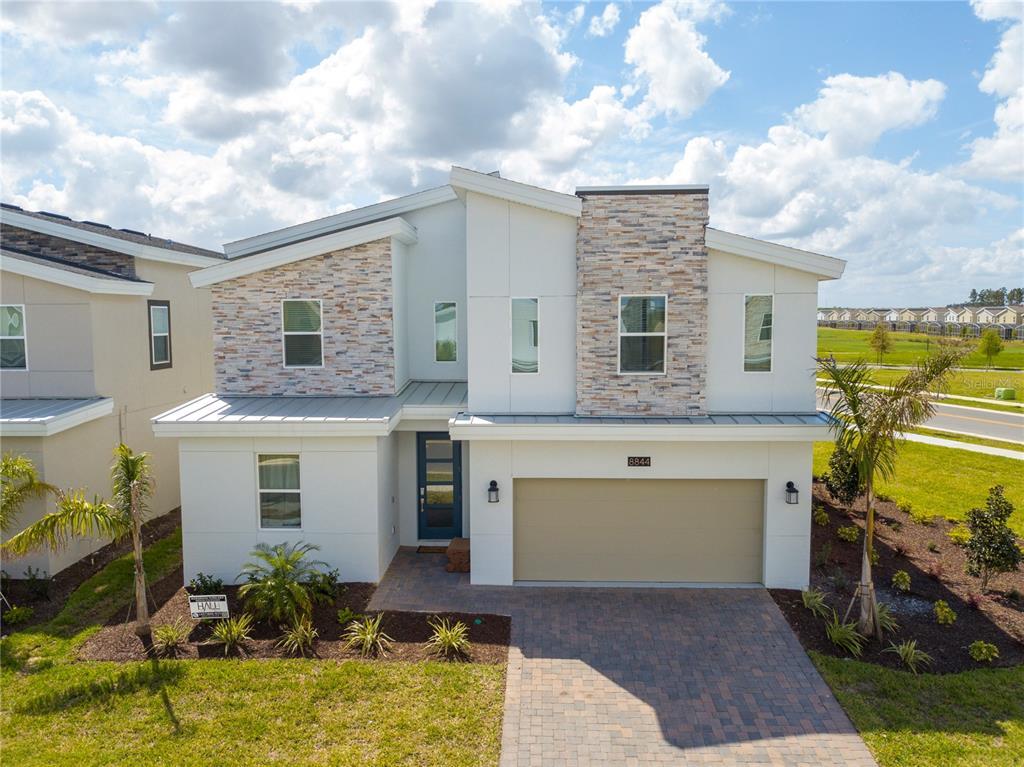 Picture of 8844 Cruden Bay Court, Davenport, FL 33896