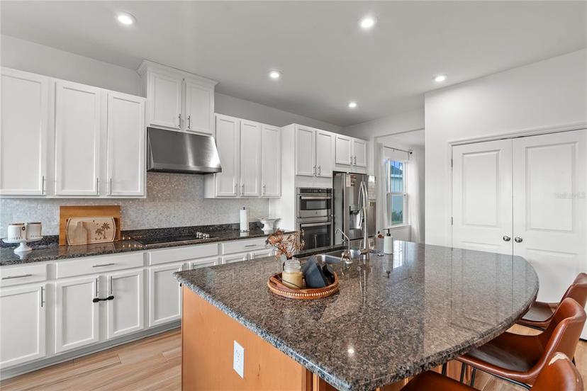 Picture of 33975 Astoria Circle, Wesley Chapel FL 33545