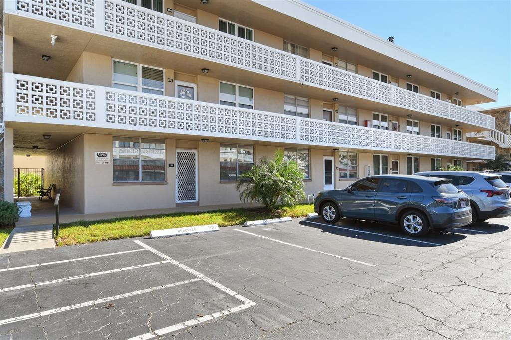 Picture of 5095 Bay Street Ne Unit 109, St Petersburg, FL 33703