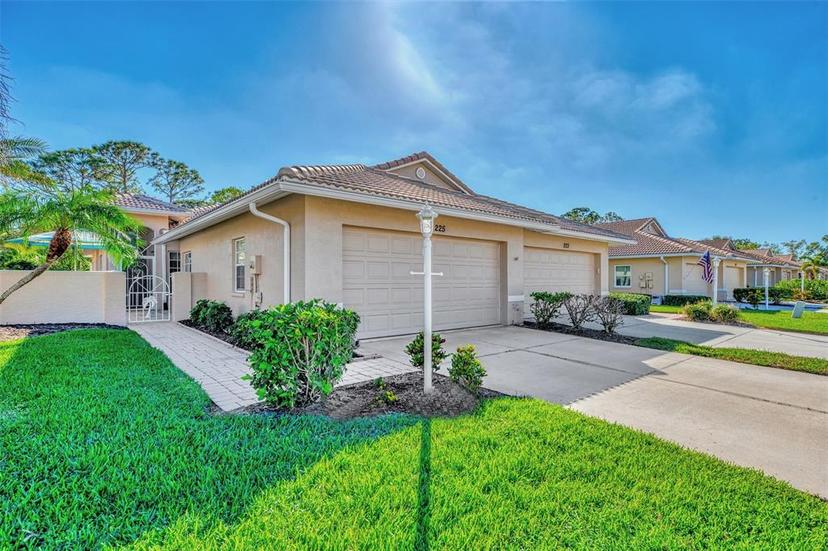 Picture of 225 Auburn Woods Circle, Venice FL 34292
