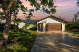 Picture of 1899 Buccaneer Circle, Sarasota, FL 34231