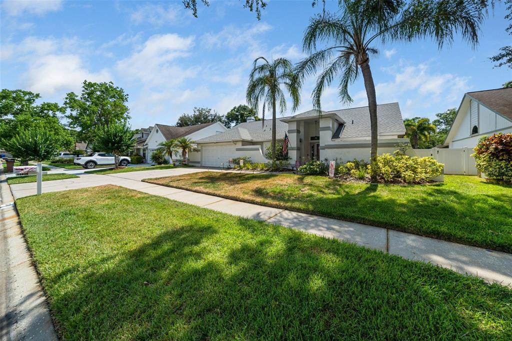 Picture of 15830 Glenarn Drive, Tampa, FL 33618