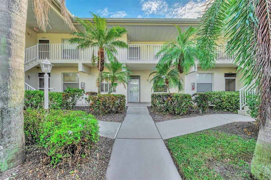 Picture of 4655 Tower Hill Lane Unit 2412, Sarasota, FL 34238