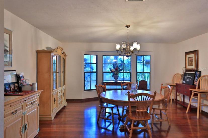 Picture of 18108 SE County Road 2082, Hawthorne FL 32640